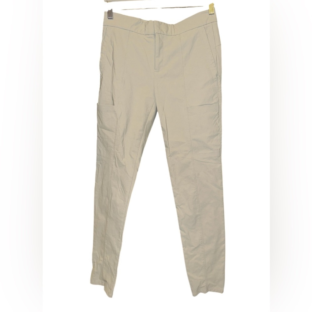 ATHLETA Wander Stash Skinny Pant.  Khaki color  Hiking Pants, Work, Travel.